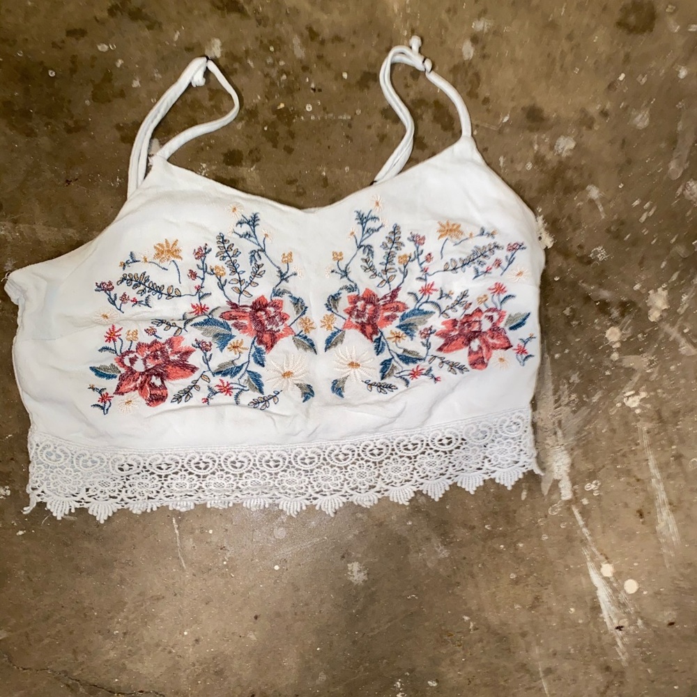 Xhilaration Floral Embroidered Crop Top
